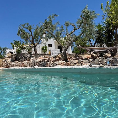 Casa Giuliveto - Charmantes Ferienhaus Mit Privatpool In Olivenhain 오스투니 외부 사진