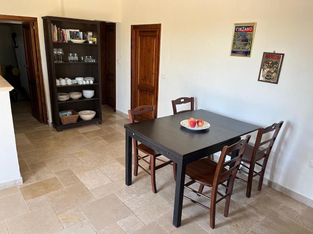 Casa Giuliveto - Charmantes Ferienhaus Mit Privatpool In Olivenhain 오스투니 외부 사진