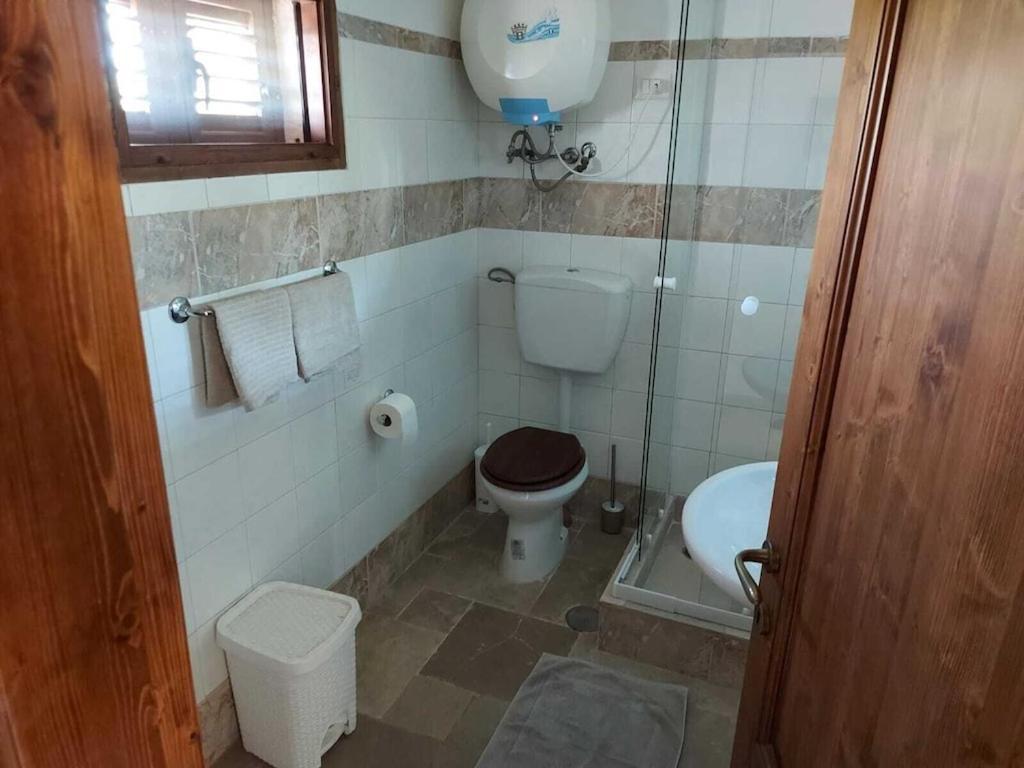 Casa Giuliveto - Charmantes Ferienhaus Mit Privatpool In Olivenhain 오스투니 외부 사진