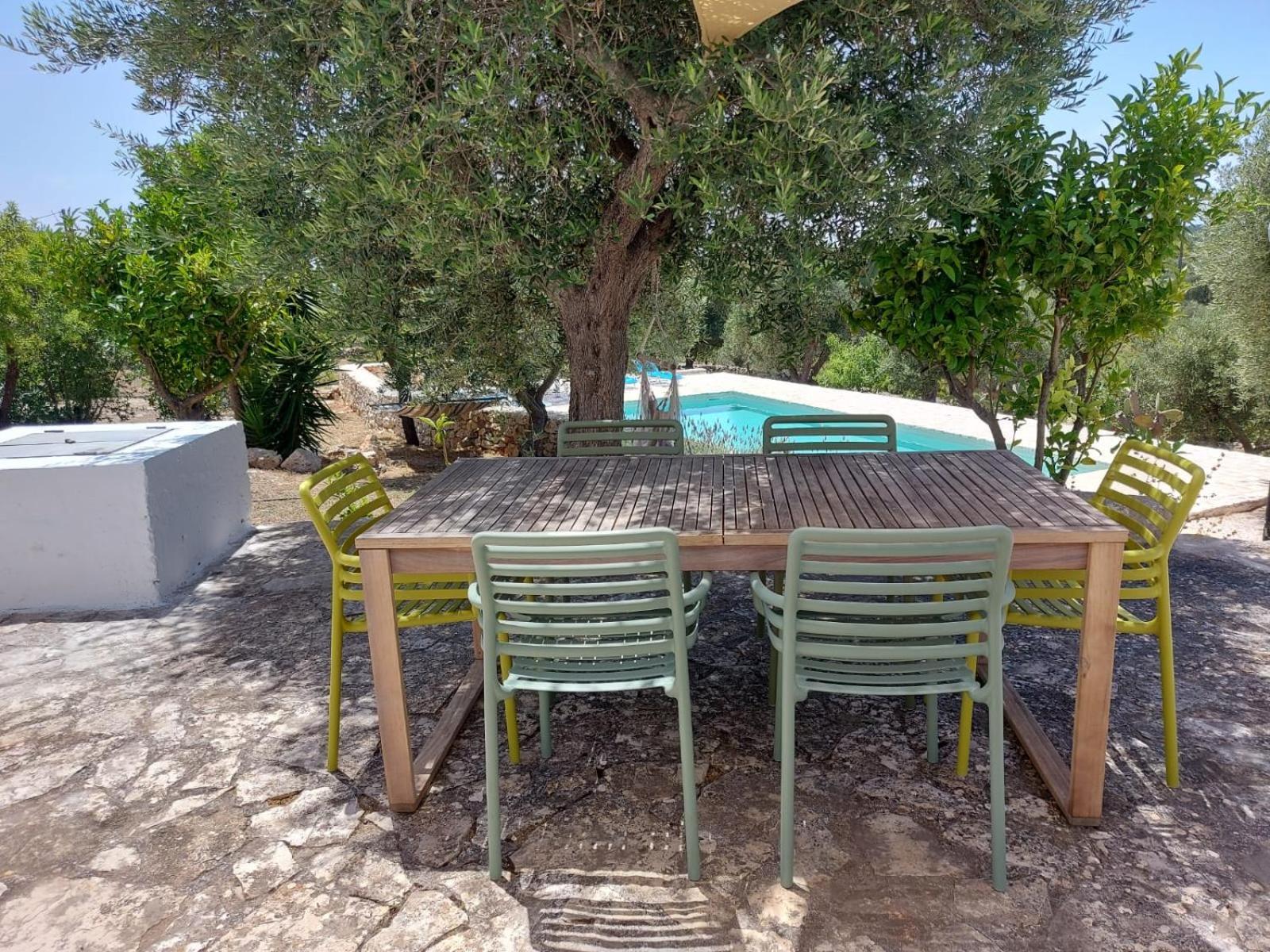 Casa Giuliveto - Charmantes Ferienhaus Mit Privatpool In Olivenhain 오스투니 외부 사진